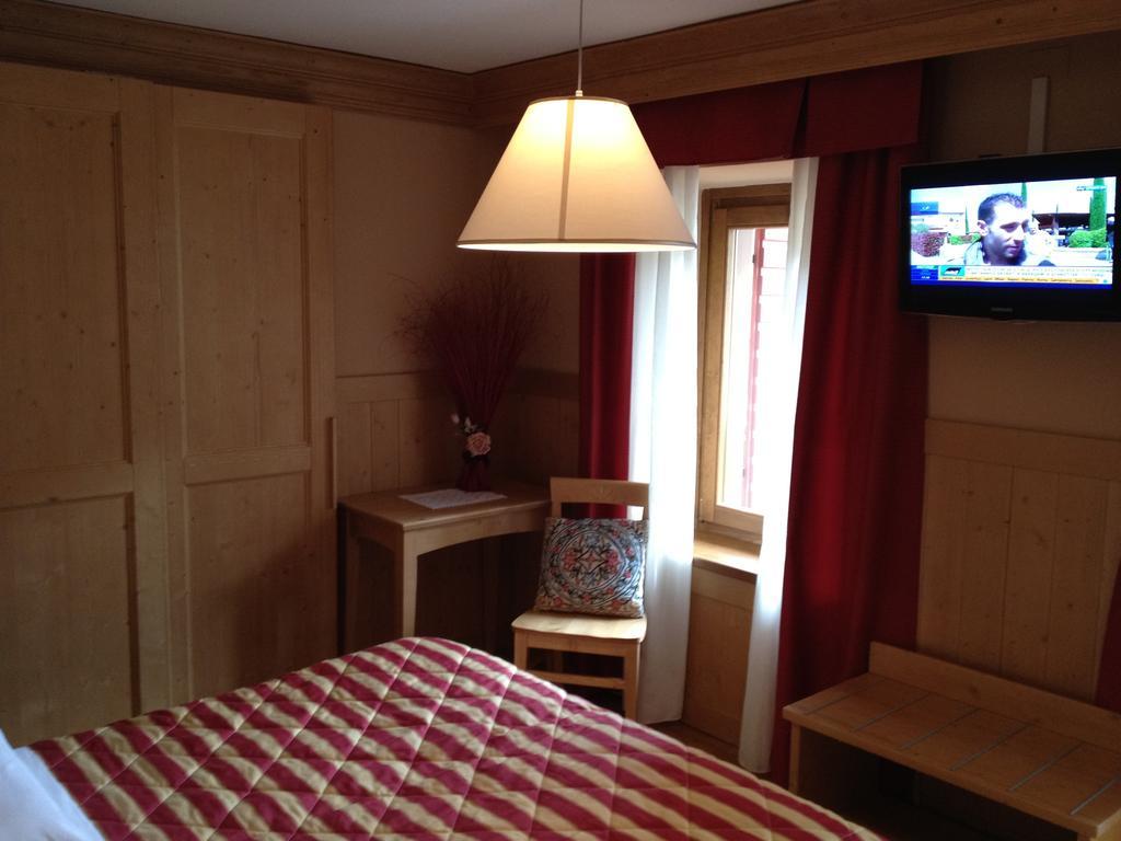 Albergo Garni Ajarnola Auronzo di Cadore Rom bilde